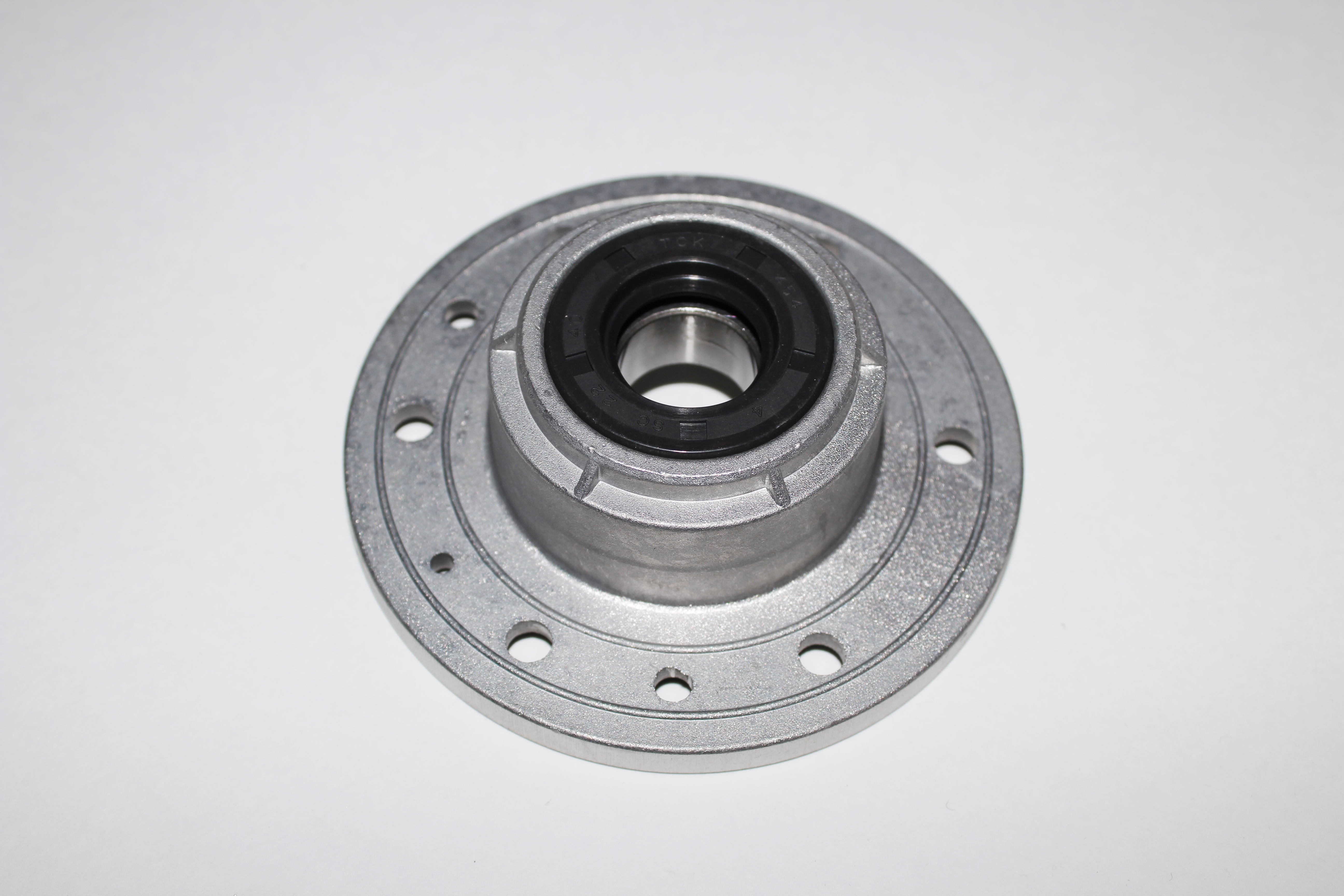 1-27-20 | cod093 Суппорт подш.6204 (фланец D=103mm,сальн.22х40х7), зам.81452602, 46000203