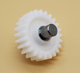 KW650714 Шестерня с металлическим штоком к мясорубкам Kenwood