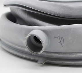 GSK001AR Манжета люка ARISTON C00065005 (с отвододом.), зам. 482000069785, C00019722, C00030384