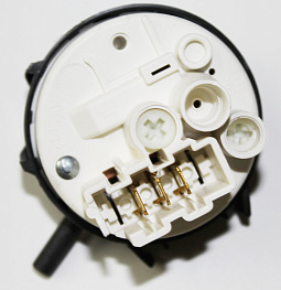 143370 Датчик уровня воды для стиральной машины Indesit, Ariston (TYPE760 80-/6 C384/09 7650063 EVO3
